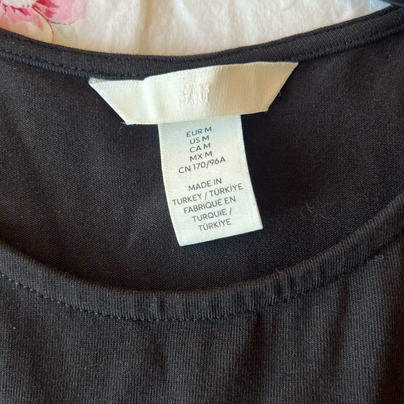 H&M Dress - Picture 2 of 2